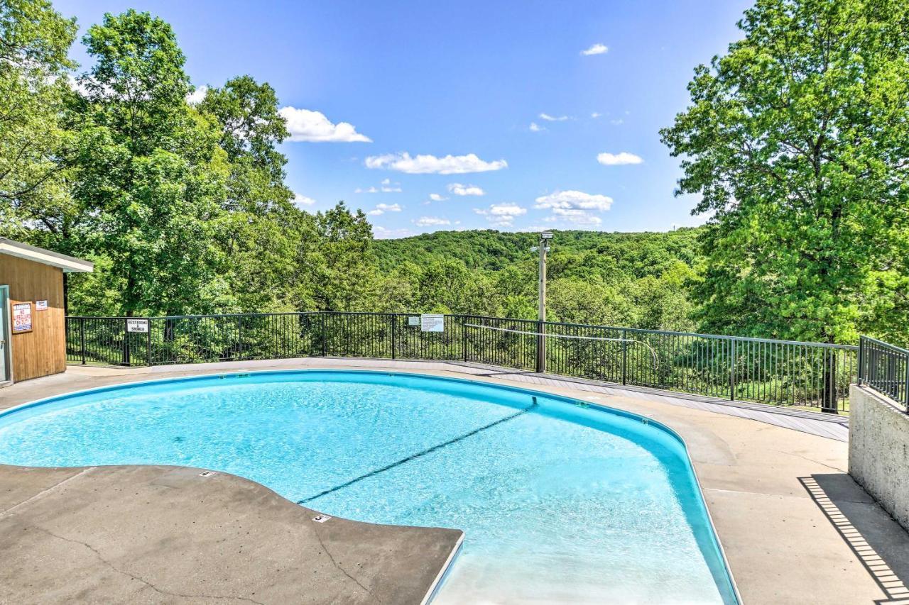 Inviting Branson West Condo With Pool Access Exterior photo
