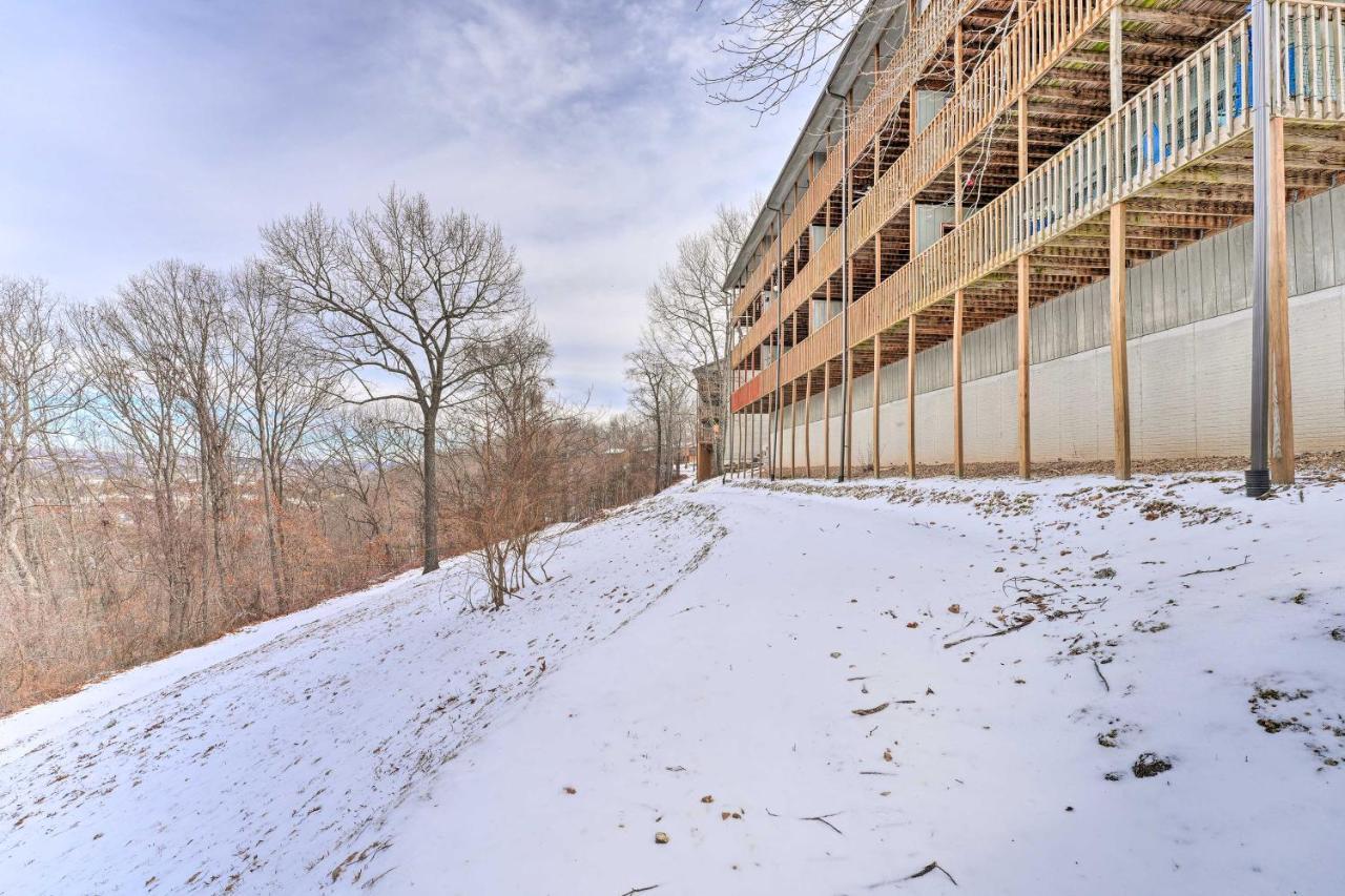 Inviting Branson West Condo With Pool Access Exterior photo