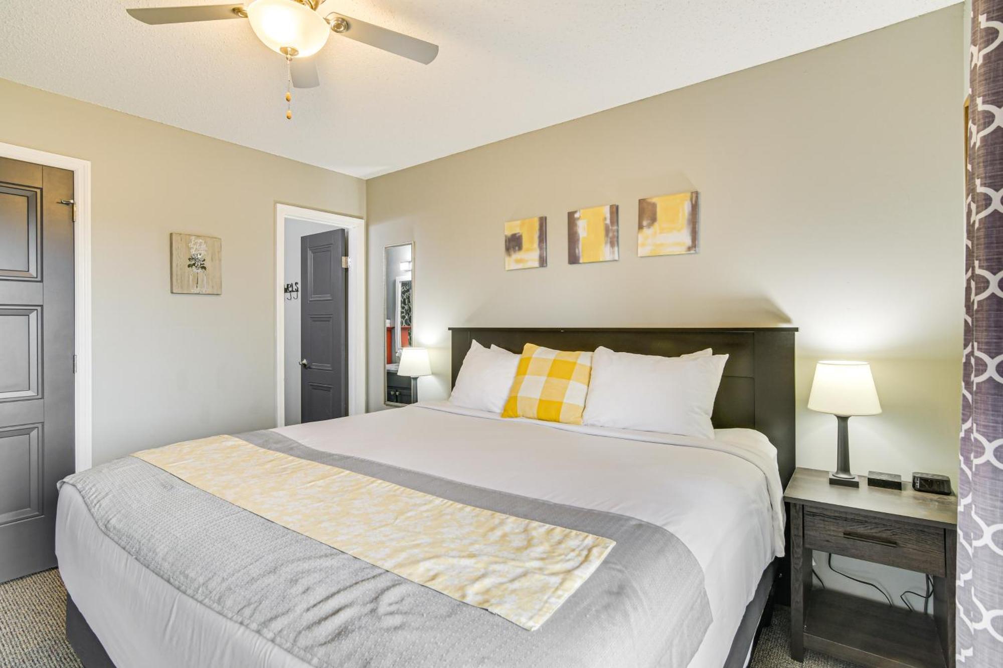 Inviting Branson West Condo With Pool Access Exterior photo